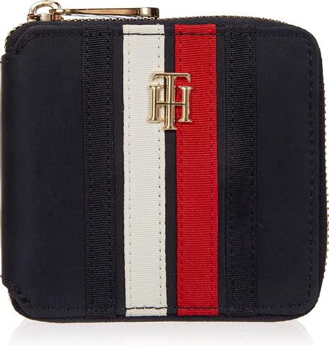 Amazon.com: Carteras Tommy Hilfiger For Women.